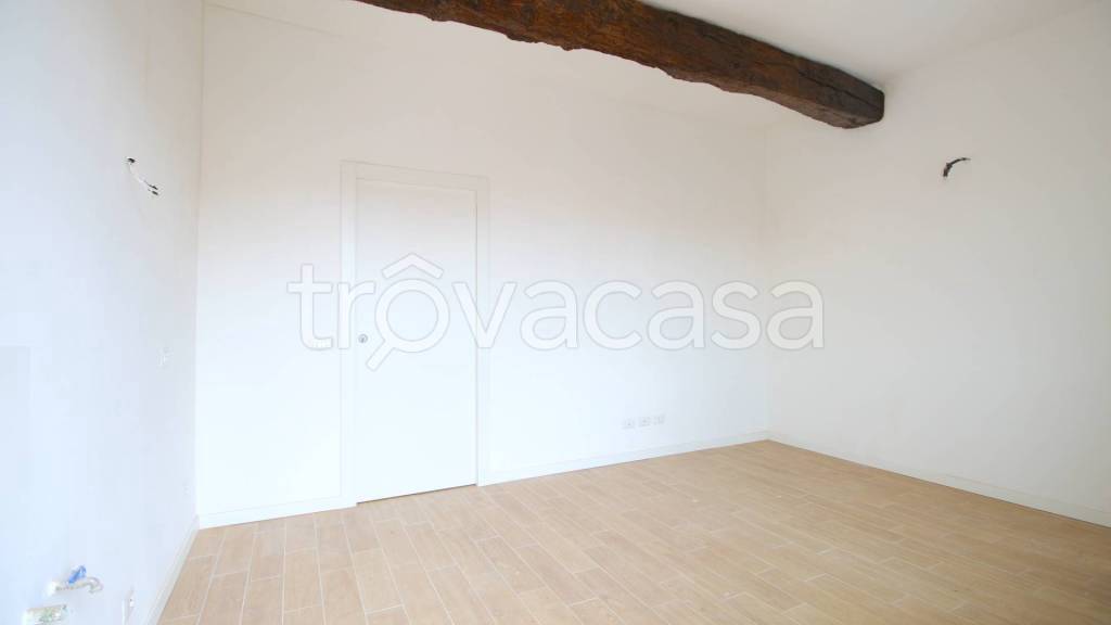 Appartamento in vendita a Cassano d'Adda piazza Caprara, 17