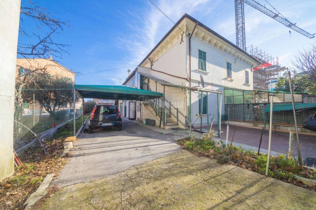 Casa Indipendente in vendita a Senigallia via Boccherini