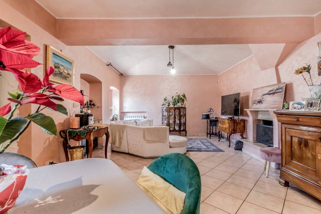 Villa in vendita a Velletri via Fontana Fiume, 97