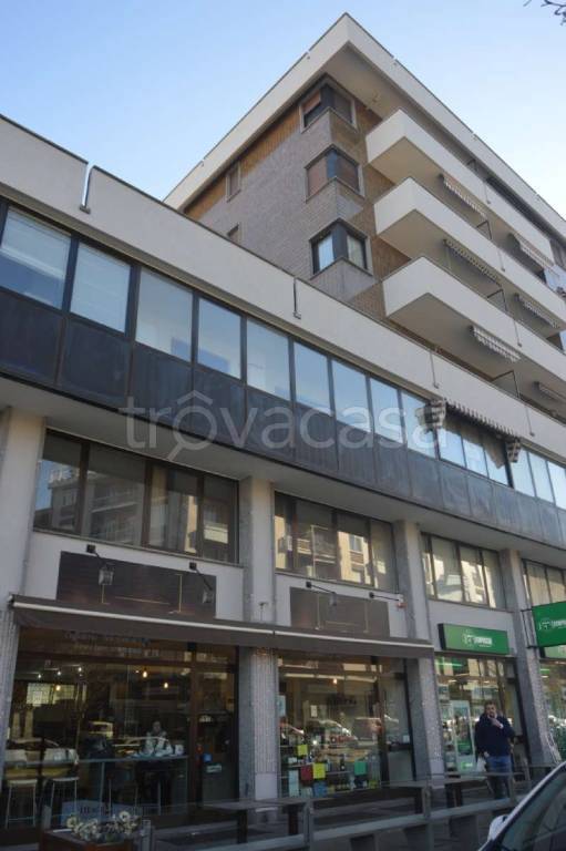 Ufficio in vendita a Rivoli corso susa 50