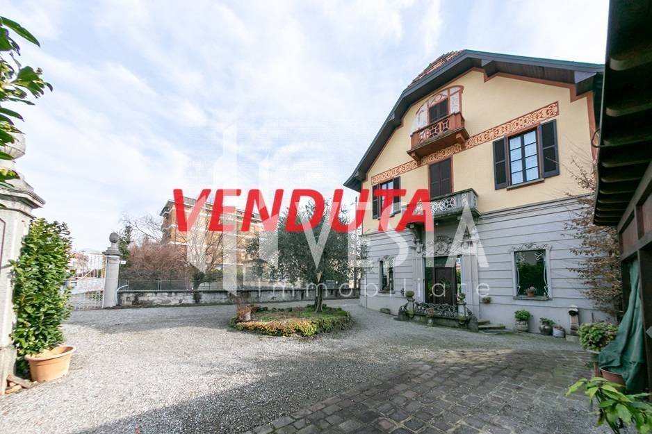 Villa Bifamiliare in vendita a Cernusco Lombardone via Spluga