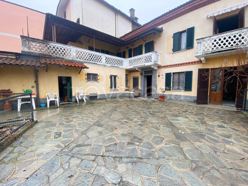 Casa Indipendente in vendita a Rocca d'Arazzo via Dottor Giuseppe Ollino, 44