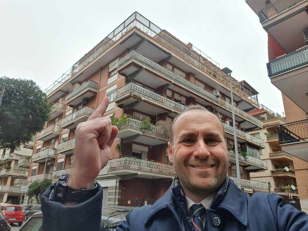 Appartamento in vendita a Roma via dei Panfili, 81