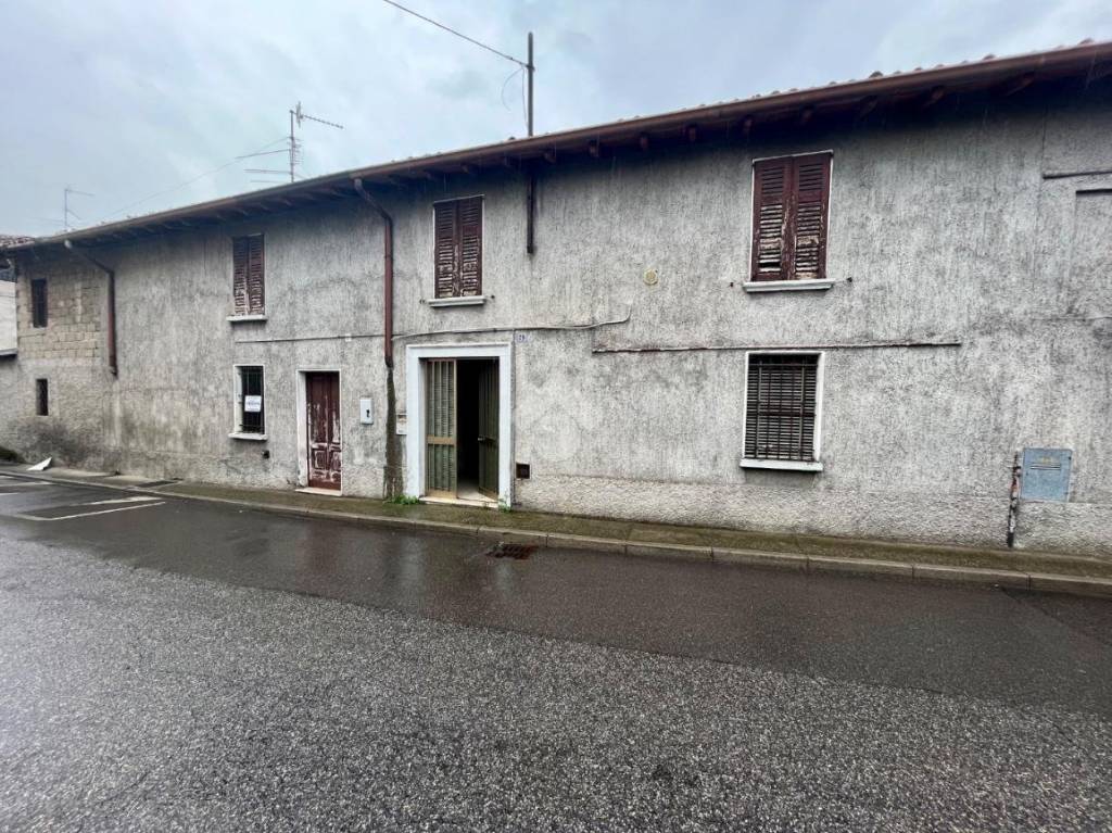 Appartamento in vendita a Quinzano d'Oglio via Beata Stefana, 29