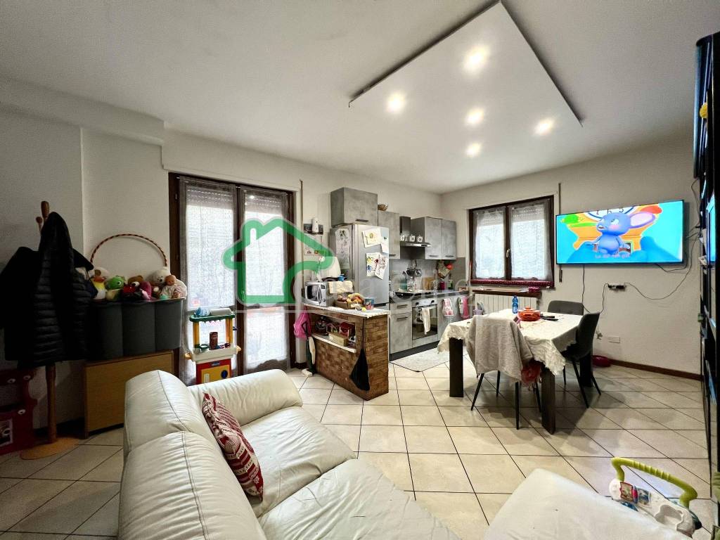 Appartamento in vendita a Sant'Angelo Lodigiano via Fratelli Cairoli