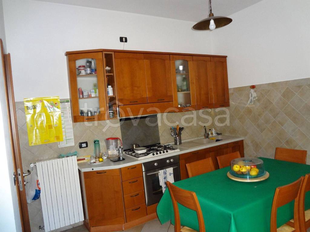 Appartamento in in vendita da privato a Salerno via Michele Pironti, 20