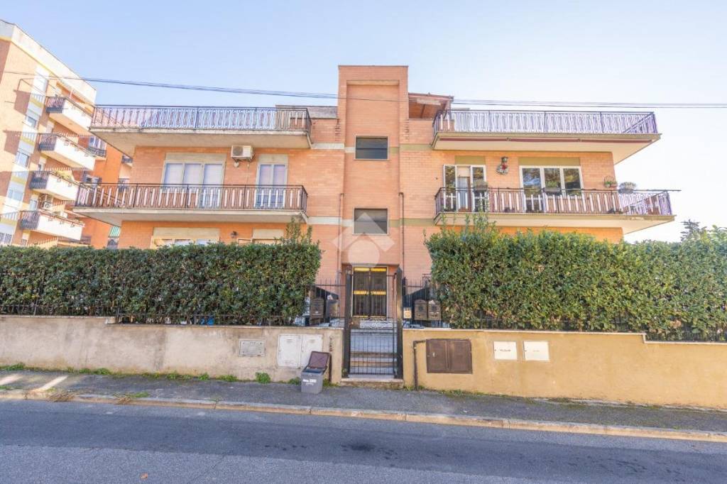 Appartamento in vendita a Guidonia Montecelio via della Costellazione, 6