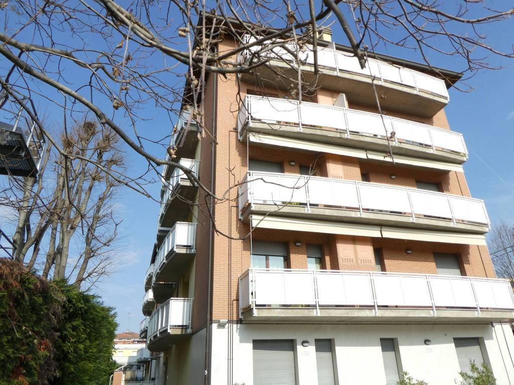 Appartamento in vendita a Parma via Pellegrino Strobel