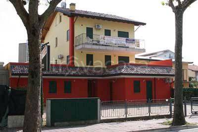 Appartamento in vendita a Lignano Sabbiadoro viale dei Platani