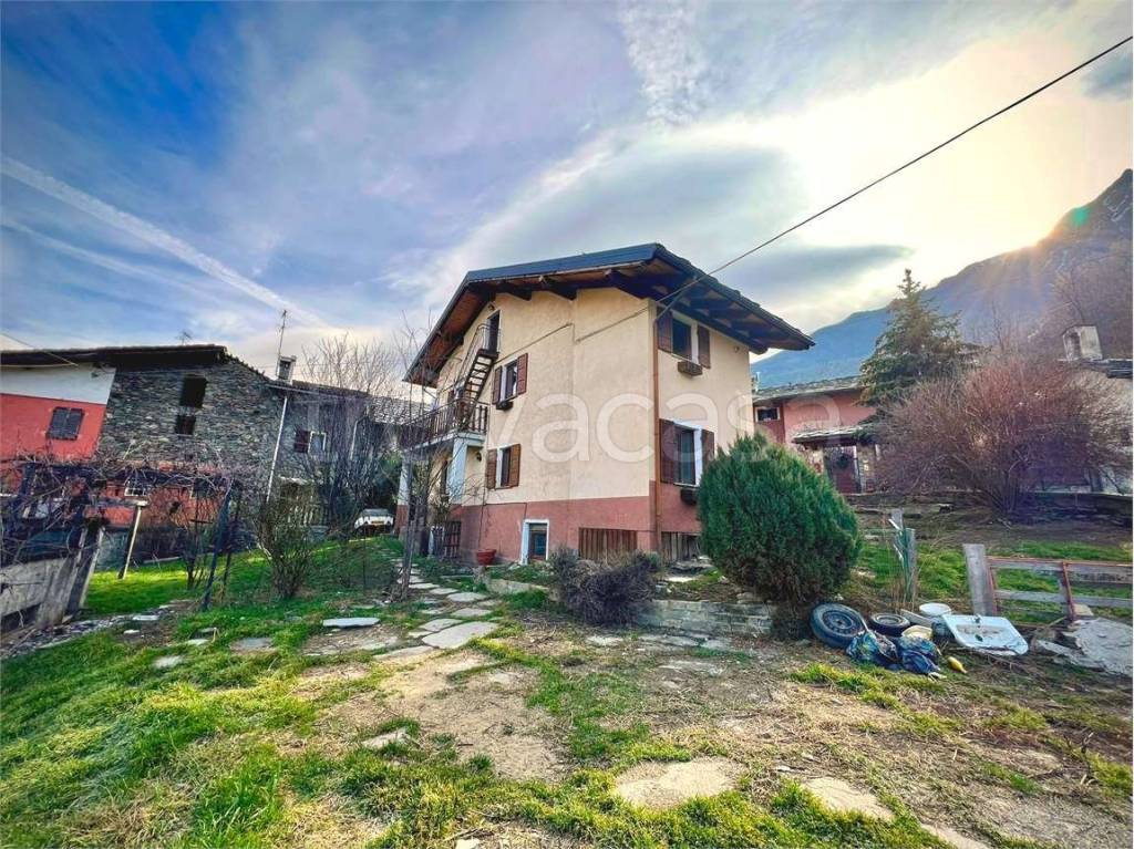 Casa Indipendente in vendita a Brissogne frazione Etabloz