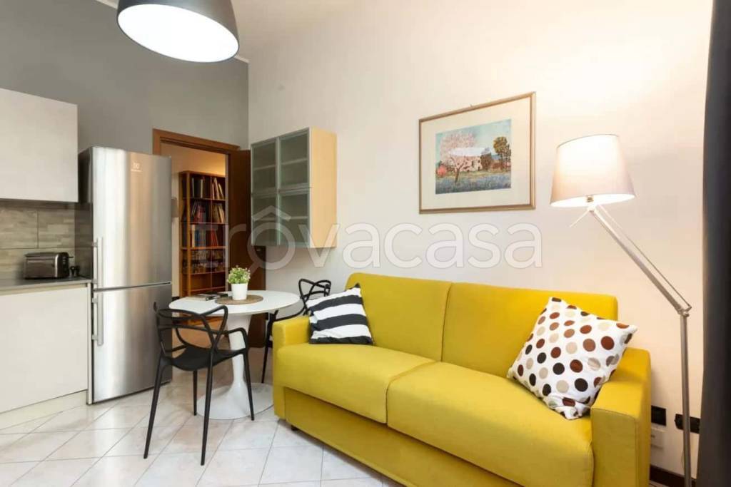 Appartamento in affitto a Milano viale Beatrice d'Este,40
