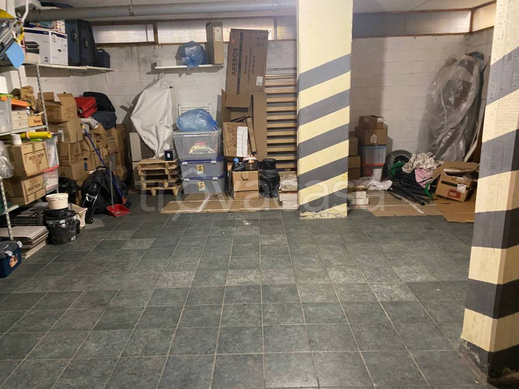 Garage in vendita a Civitavecchia via dei Padri Domenicani, 1