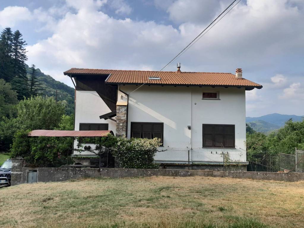 Villa in vendita a Torriglia località Scoffera, 134