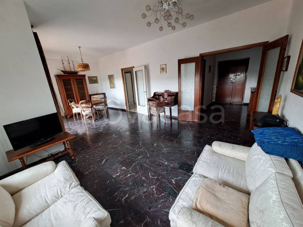 Appartamento in in affitto da privato a Livorno via Calzabigi, 65