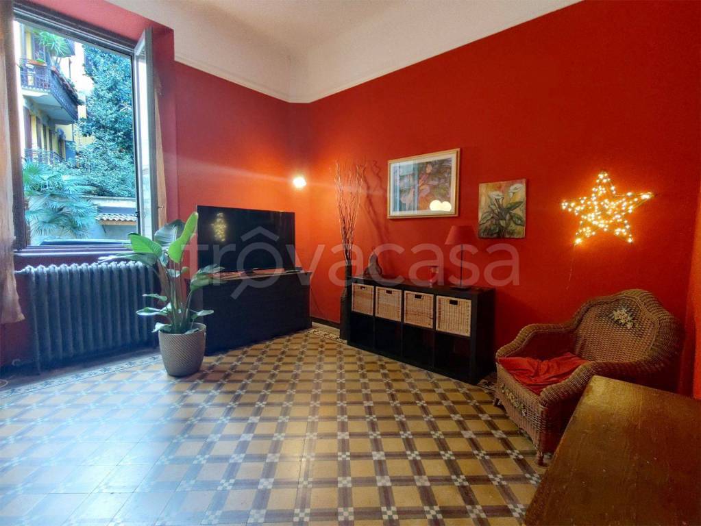 Appartamento in in vendita da privato a Milano via Spartaco, 9