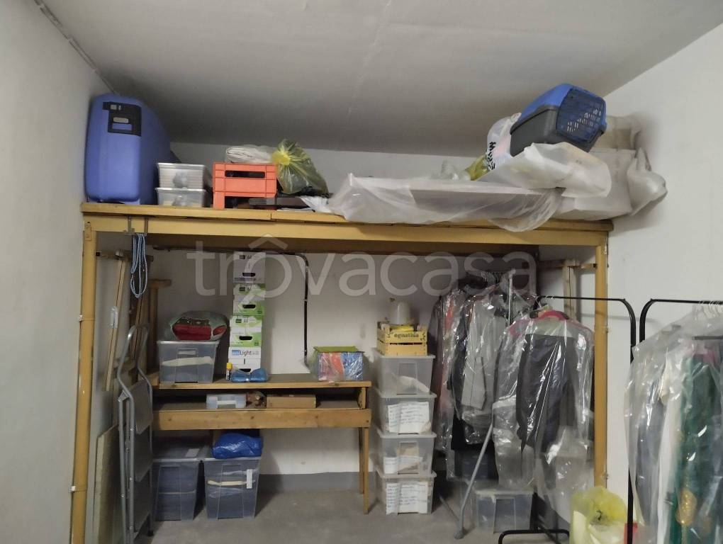 Garage in vendita a Carmagnola via Alcide De Gasperi, 38
