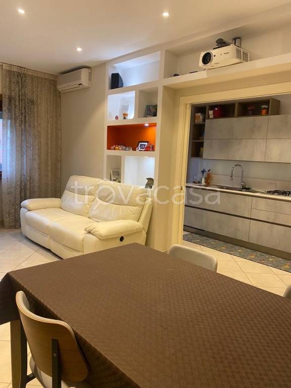 Appartamento in in vendita da privato a Roma via Paolo Albera