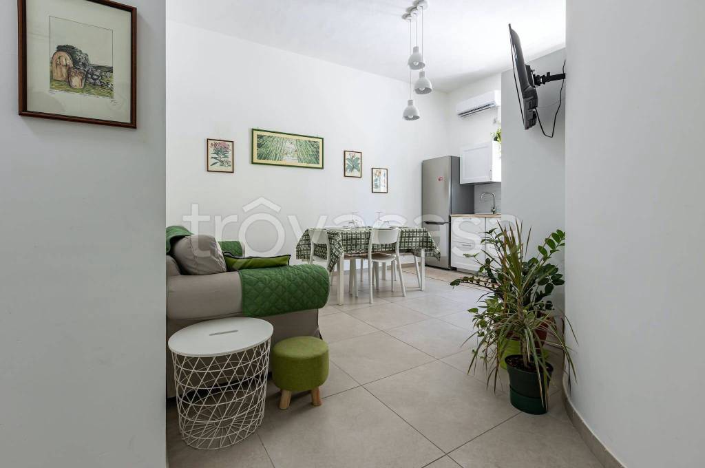 Appartamento in affitto a Cagliari via Efisio Marini