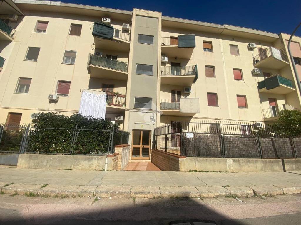 Appartamento in vendita a Palermo largo Ispica, 4