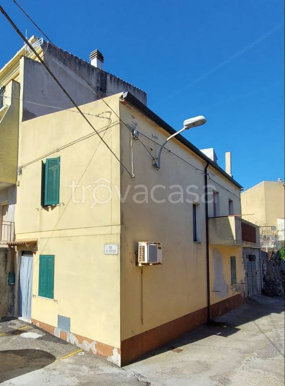 Villa in in vendita da privato a Osilo via Giovanni Battista Tuveri, 2
