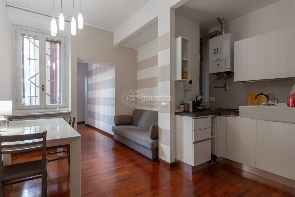 Appartamento in vendita a Milano viale regina giovanna 26