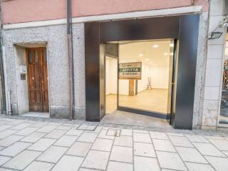 Negozio in affitto a cesena corso sozzi, 61