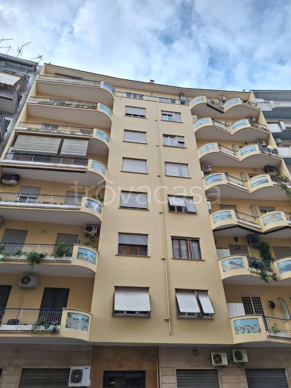 Appartamento in vendita a Roma via Carlo Errera