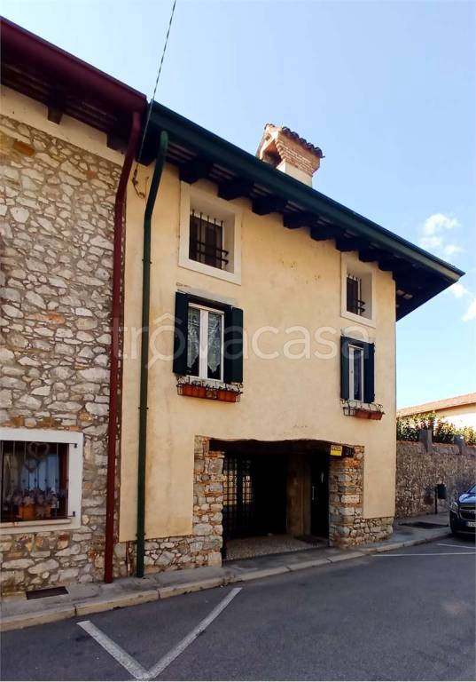 Casa Indipendente in vendita a Romans d'Isonzo via Gorizia