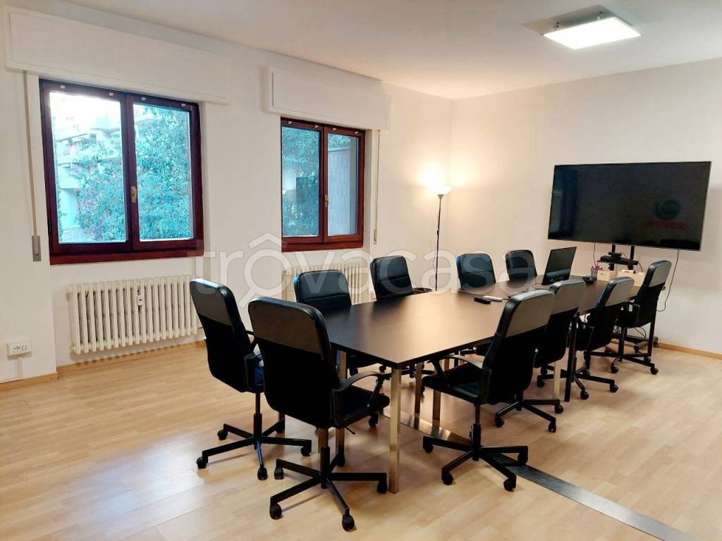 Ufficio in in affitto da privato a Firenze via Odorico da Pordenone, 5