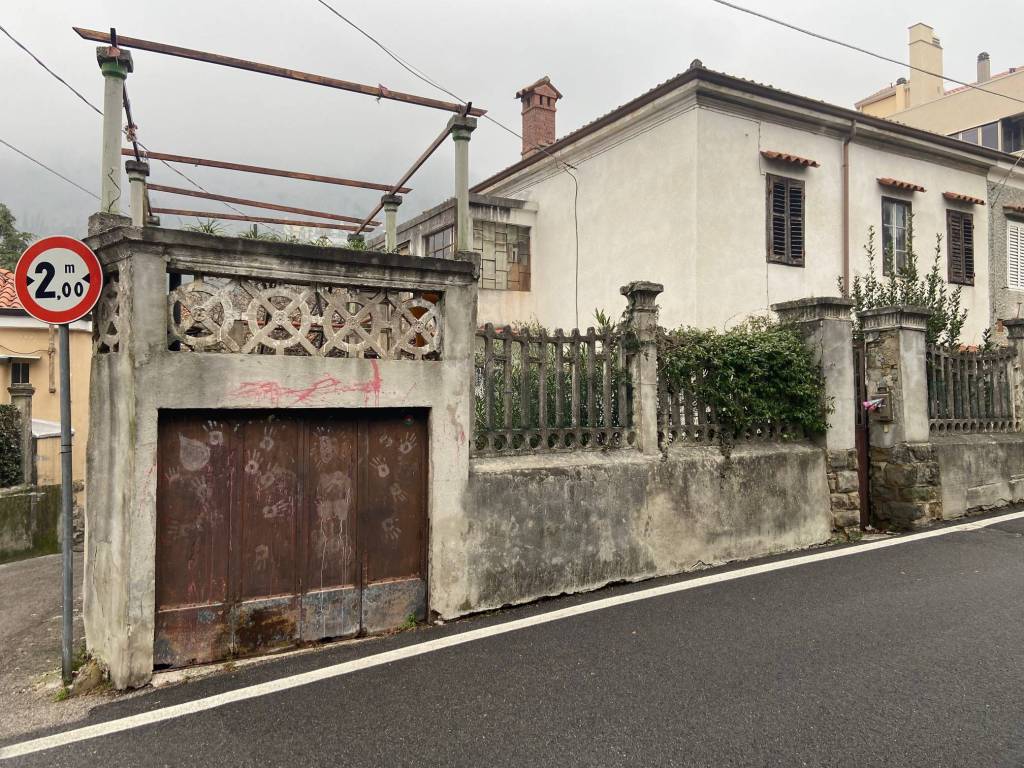 Casale in vendita a Trieste strada per Longera, 124