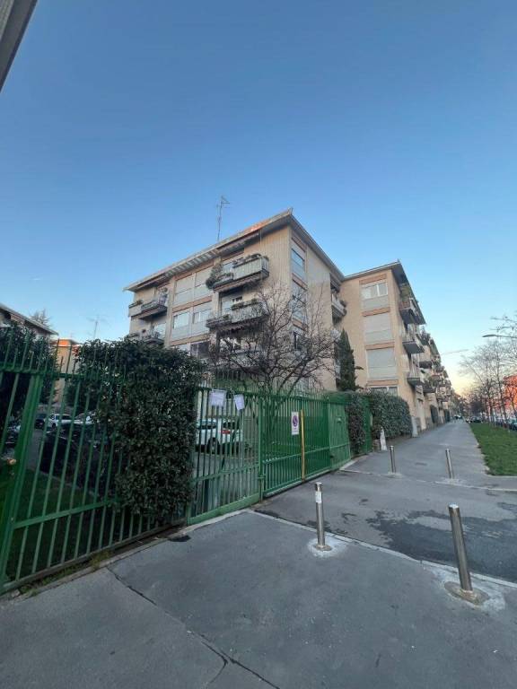 Appartamento in vendita a Milano piazza Monte Falterona