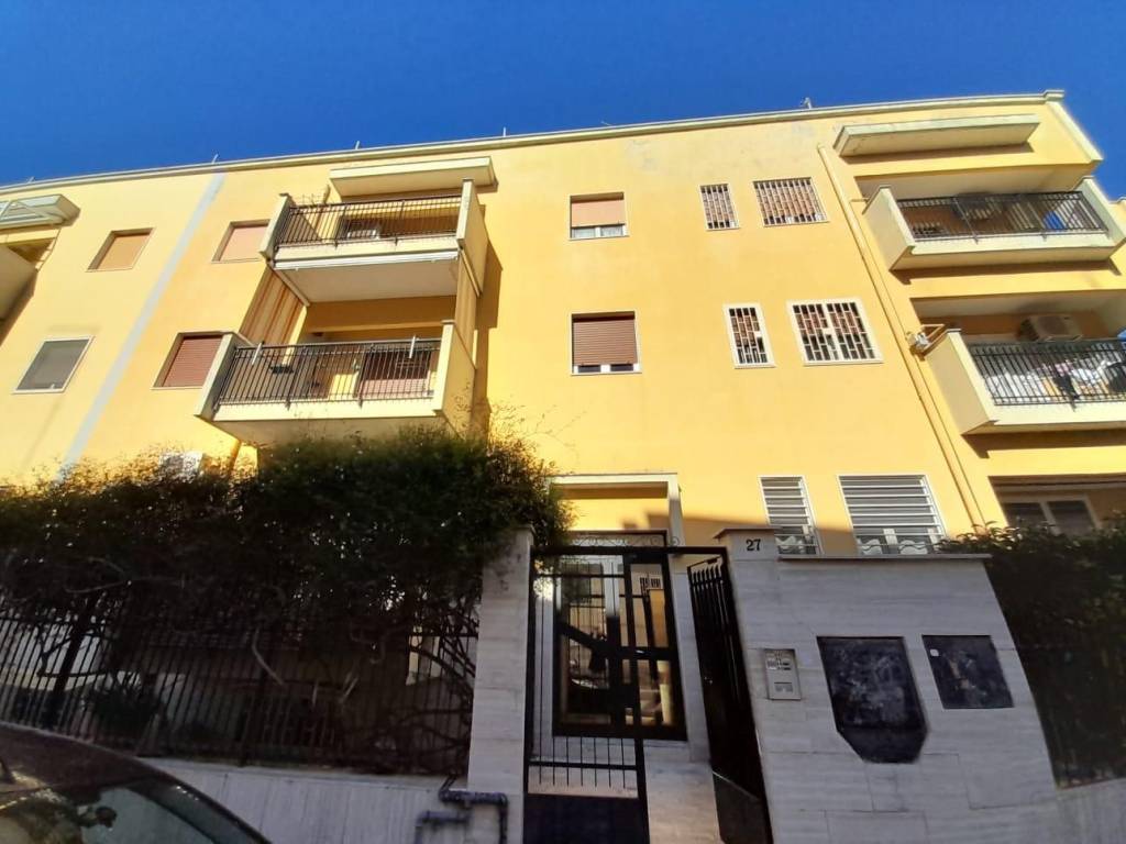 Appartamento in vendita a Bari via Giuseppe Giusti