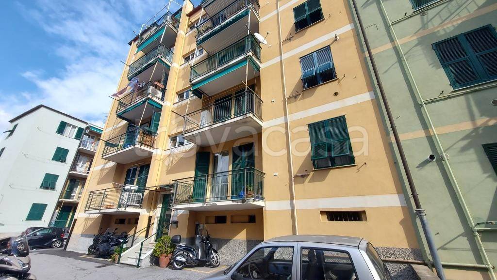 Appartamento in vendita a Genova via Simone Schiaffino