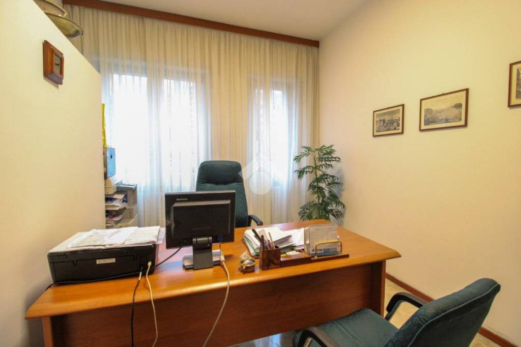 Ufficio in affitto a Sesto San Giovanni via Achille grandi, 65