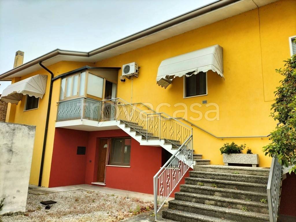 Villa in vendita a Palazzolo dello Stella via della Laguna, 109