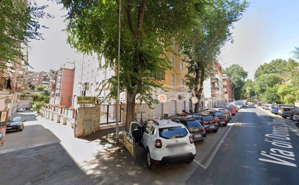 Appartamento in vendita a Roma via di Donna Olimpia, 14