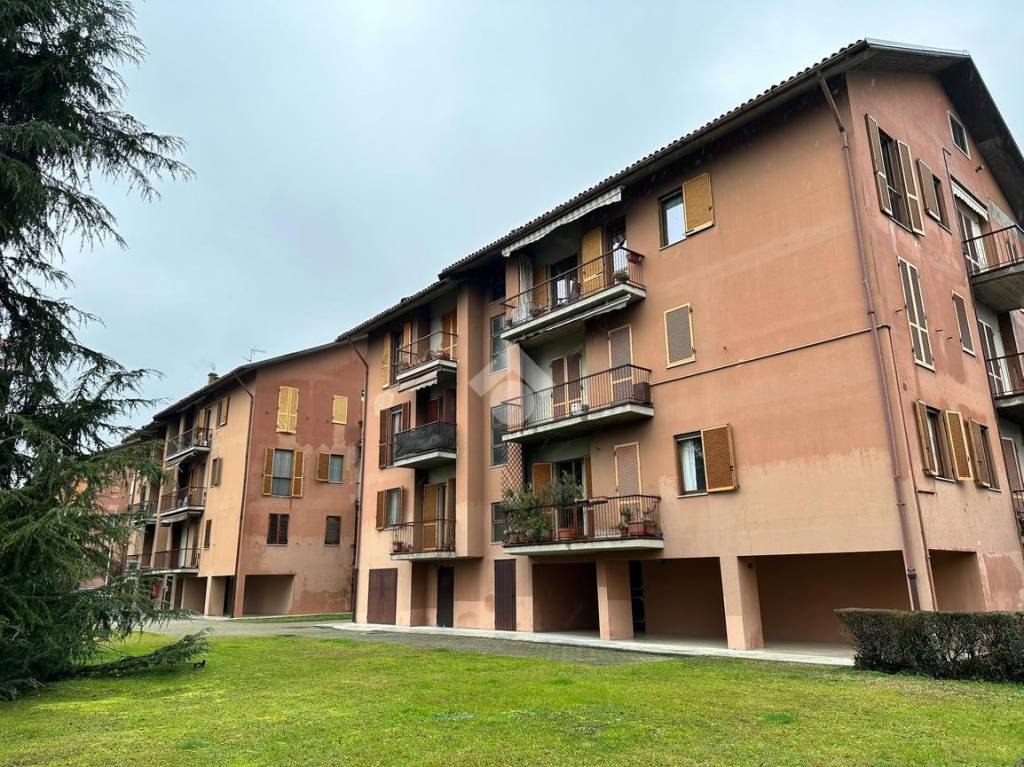 Appartamento in vendita a Pavia via Turati Filippo, 2