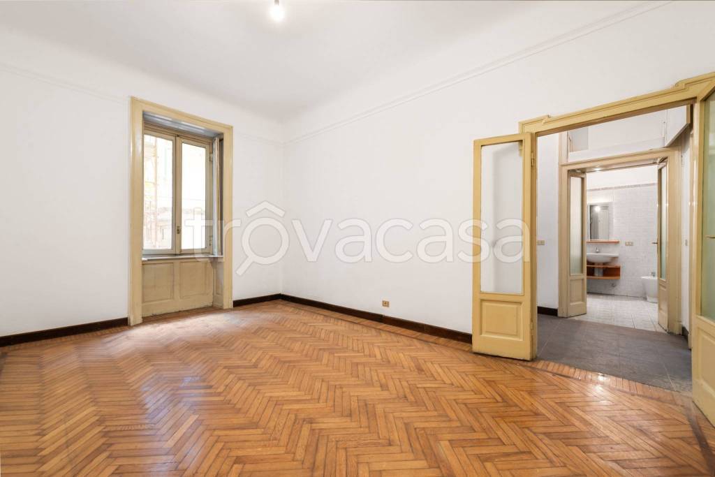 Appartamento in vendita a Milano via Giovanni Battista Morgagni 9