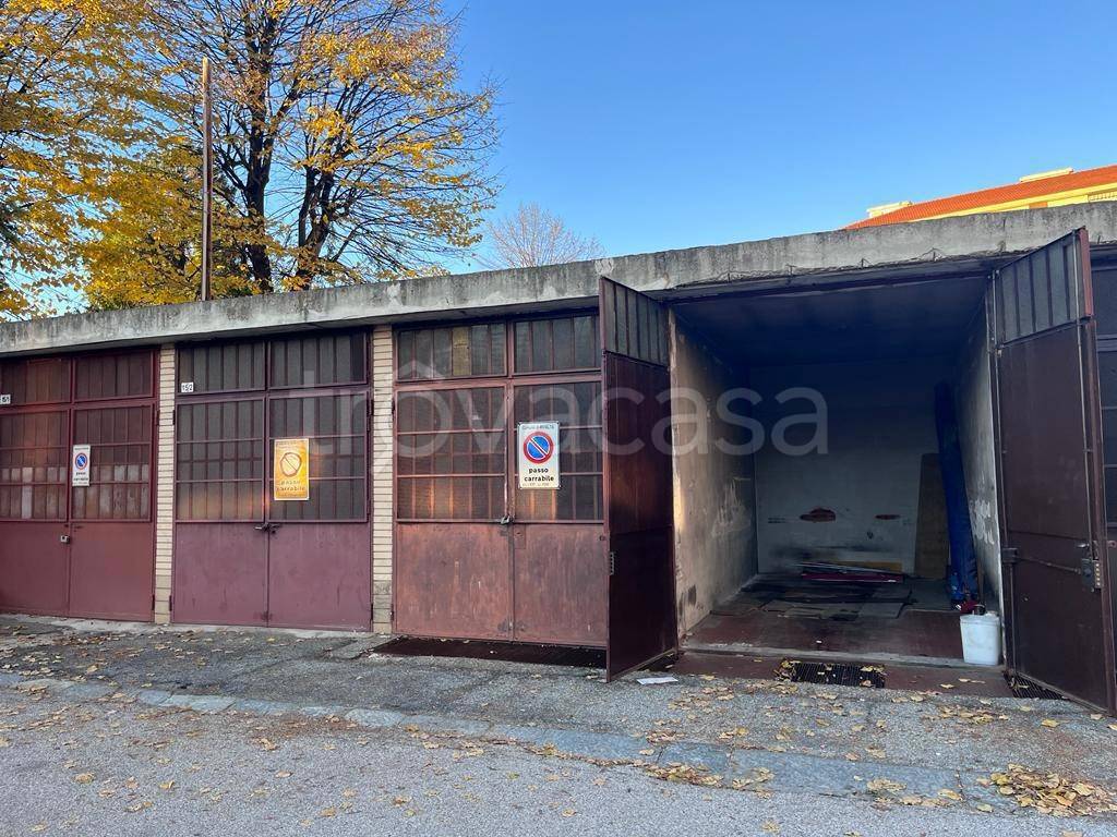 Garage in vendita a Rivalta di Torino via Giacomo Leopardi, 11