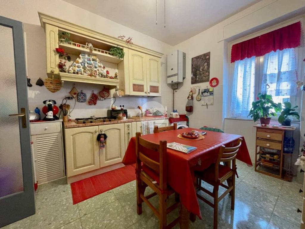 Appartamento in vendita a Terni via Sardegna, 11
