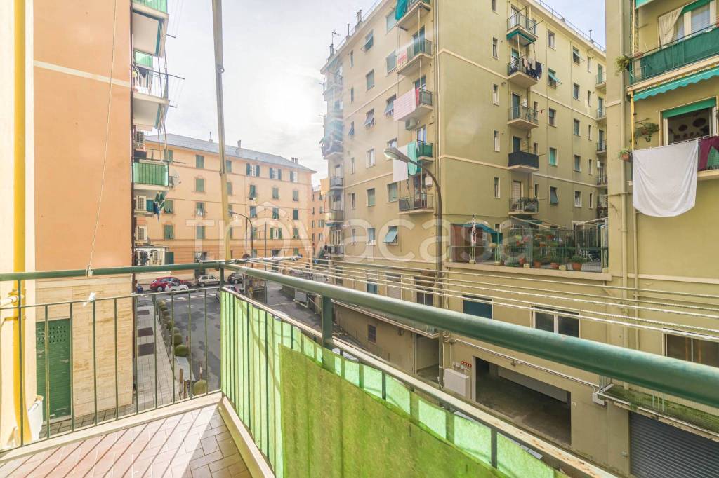 Appartamento in vendita a Genova via Piacenza, 134