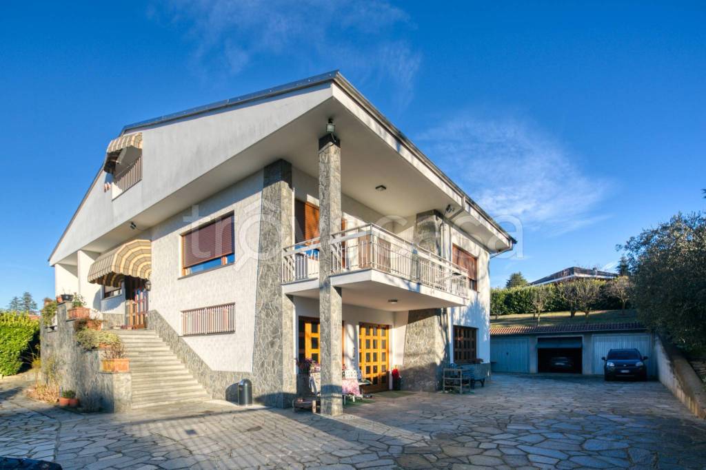 Villa Bifamiliare in vendita a Moncalieri strada Gorree