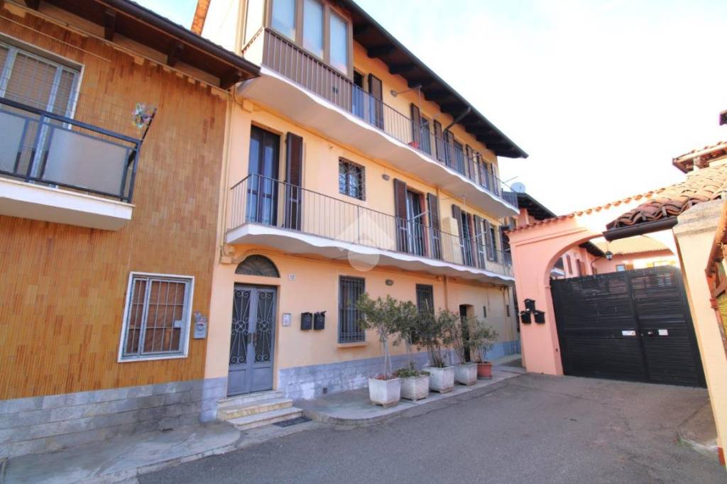 Casa Indipendente in vendita a Trofarello via Trento, 12