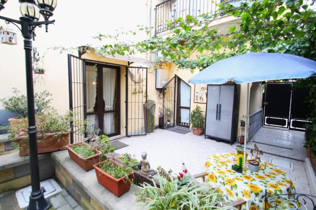 Casa Indipendente in vendita a Garbagnate Milanese via Alessandro Manzoni, 34