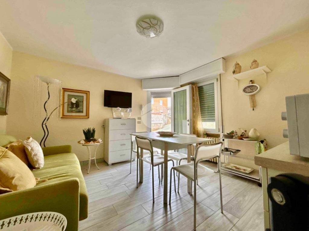 Appartamento in vendita a Desenzano del Garda via Eridio, 11