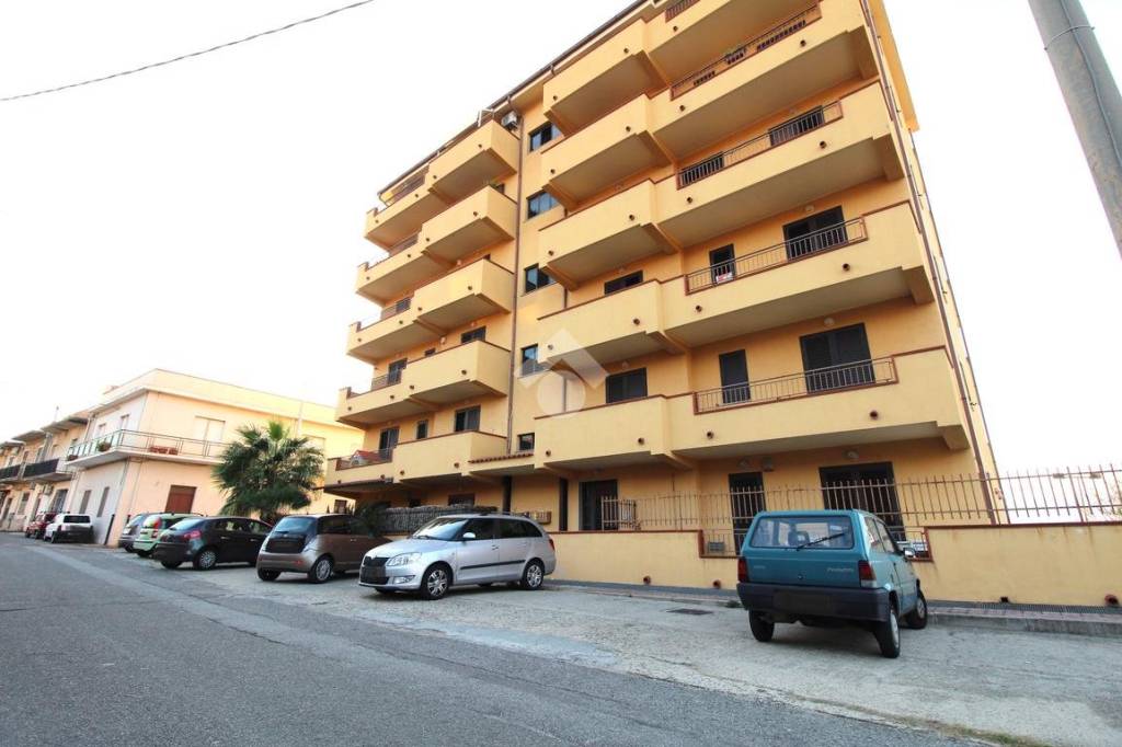 Appartamento in vendita a Reggio di Calabria via Anita Garibaldi, 314