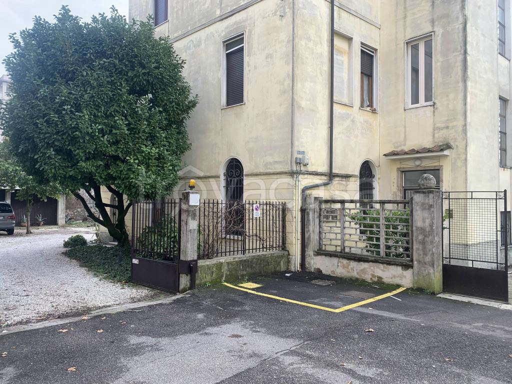 Appartamento in vendita a Brescia via Antonio Vivaldi