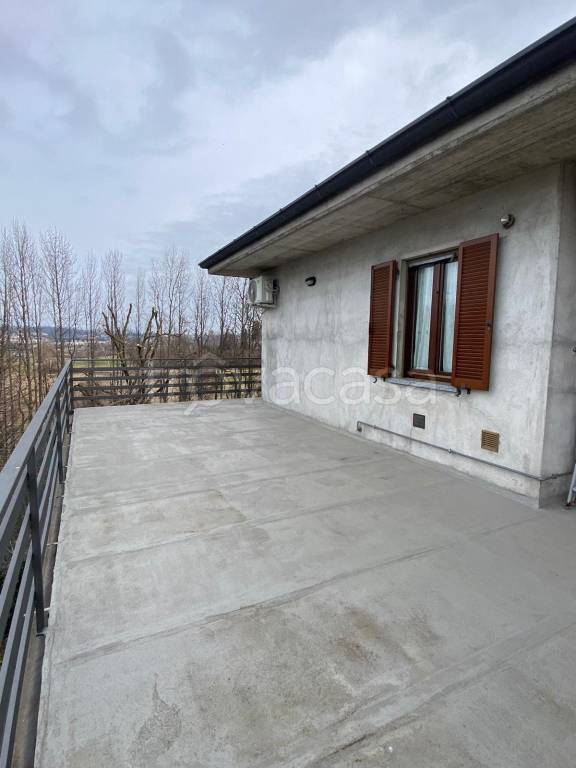 Appartamento in vendita a Villa Guardia via Isonzo