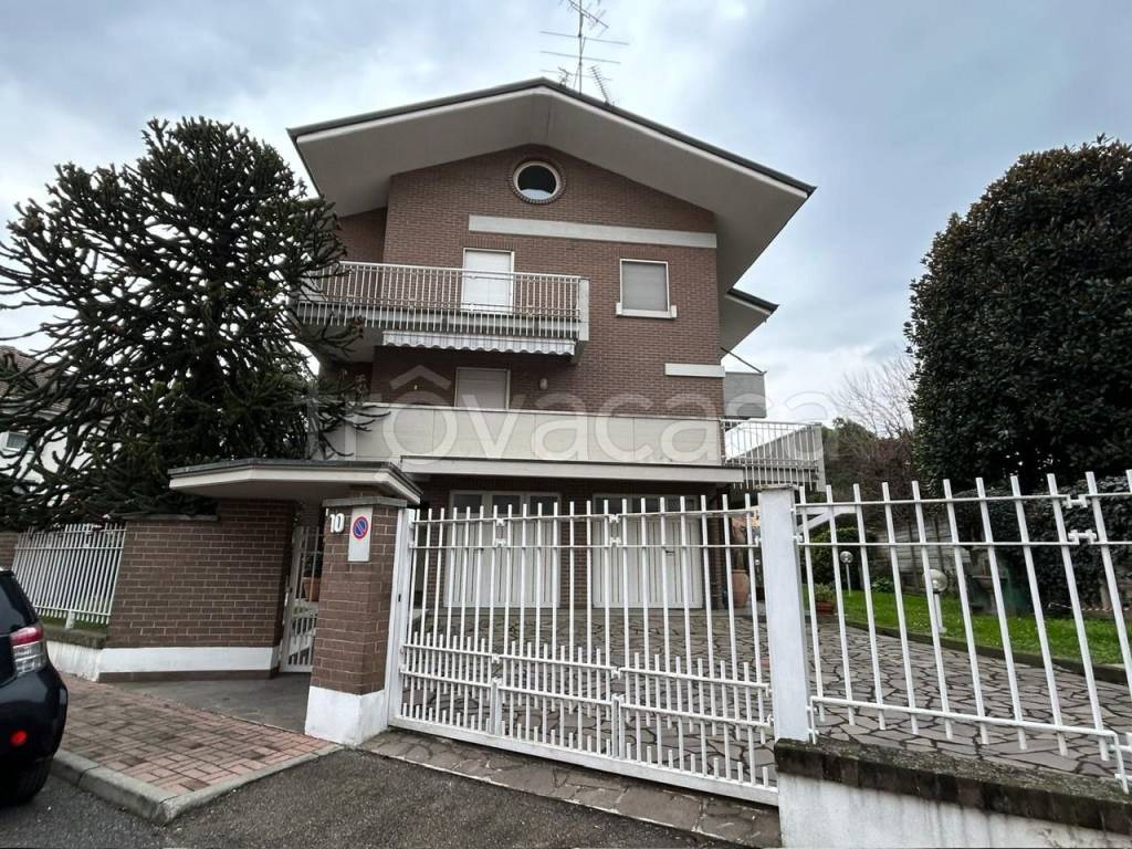Villa a Schiera in in vendita da privato a Trino via Trieste, 10