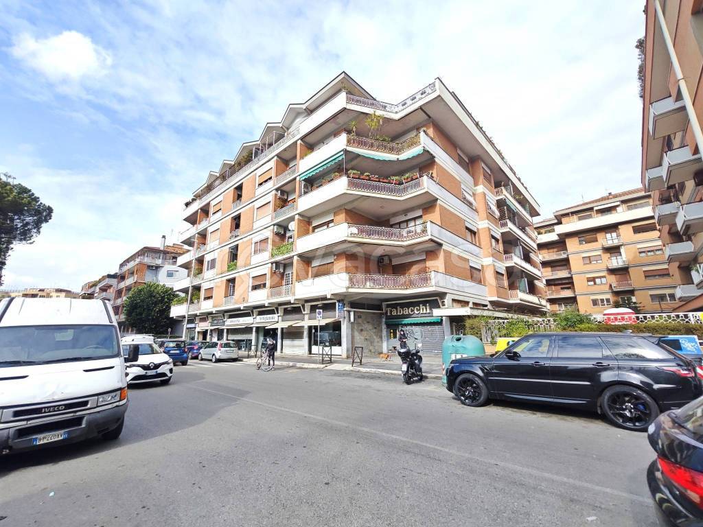 Appartamento in vendita a Roma via Eusebio Chini, 49